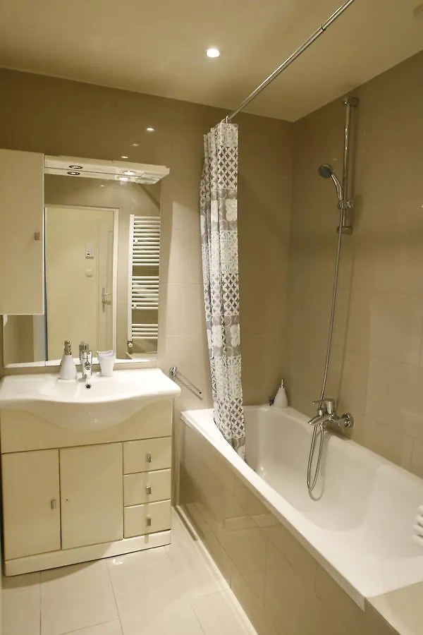 Studio City Center Apartment Bécs